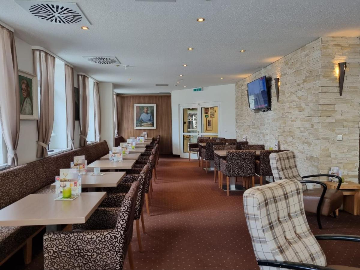 Rathaushotels Inklusive Hotel 4*